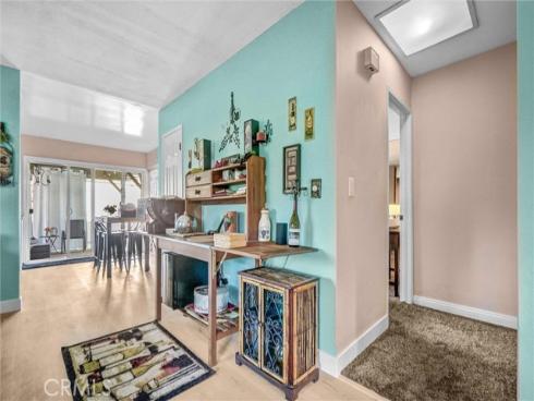 950 S Pearwood Lane, Anaheim, CA