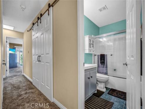 950 S Pearwood Lane, Anaheim, CA