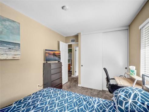 950 S Pearwood Lane, Anaheim, CA