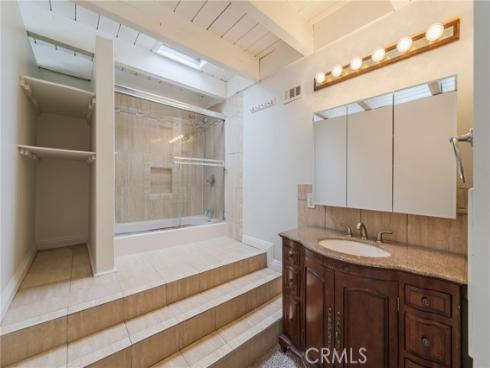 2127 W Sunrise Avenue, Anaheim, CA