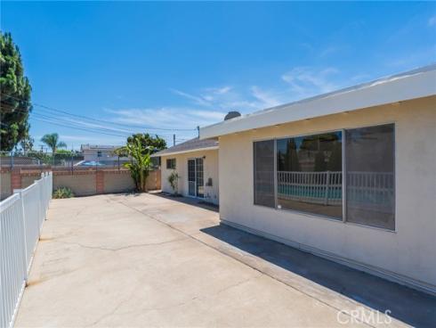 2127 W Sunrise Avenue, Anaheim, CA