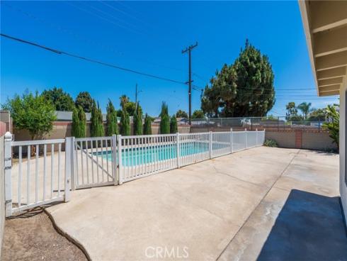 2127 W Sunrise Avenue, Anaheim, CA