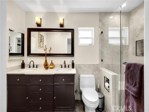 105 W Cliffwood Avenue, Anaheim, CA