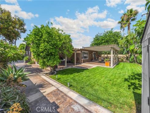 105 W Cliffwood Avenue, Anaheim, CA