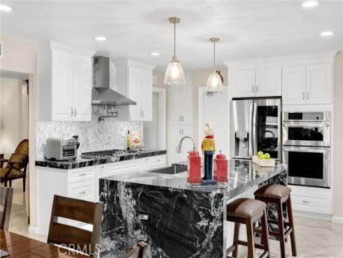 105 W Cliffwood Avenue, Anaheim, CA