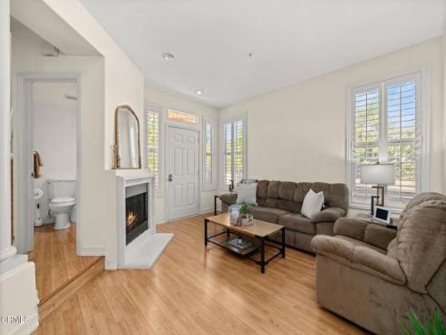 489 W Summerfield Circle, Anaheim, CA