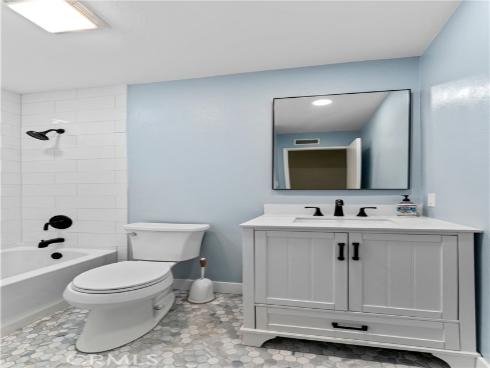 1132 S Dover C65N Circle, Anaheim, CA