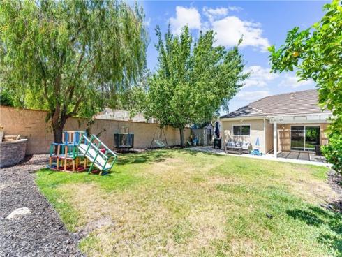 5742 E Hudson Bay Drive, Anaheim, CA