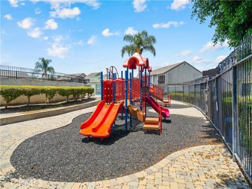 1318 S Walnut 2607 Street, Anaheim, CA