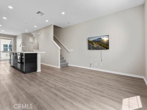 942 E Drapery Lane, Anaheim, CA