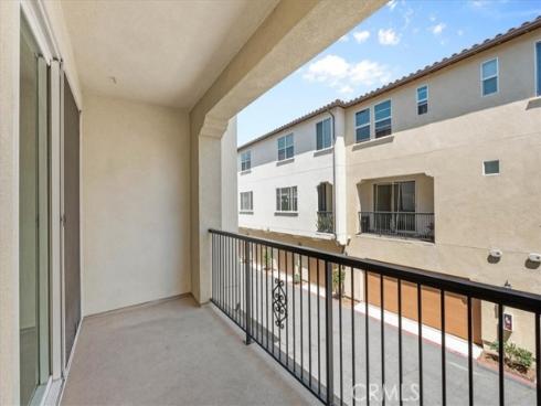 942 E Drapery Lane, Anaheim, CA