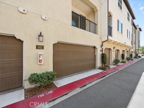 942 E Drapery Lane, Anaheim, CA