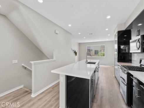 942 E Drapery Lane, Anaheim, CA