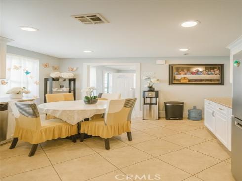 117 E Sycamore Street, Anaheim, CA