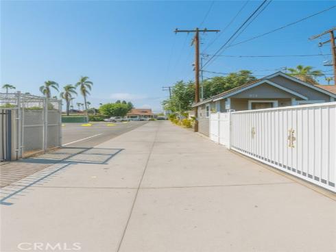 117 E Sycamore Street, Anaheim, CA