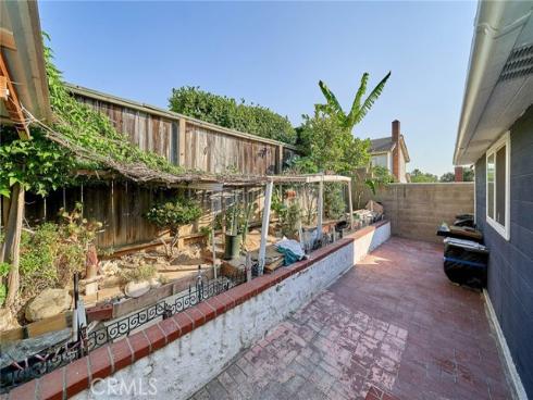 201 S Brookside   Court, Anaheim, CA