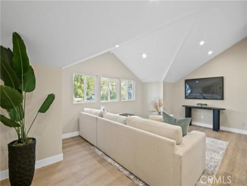 520 Golden Sky Lane, Anaheim, CA