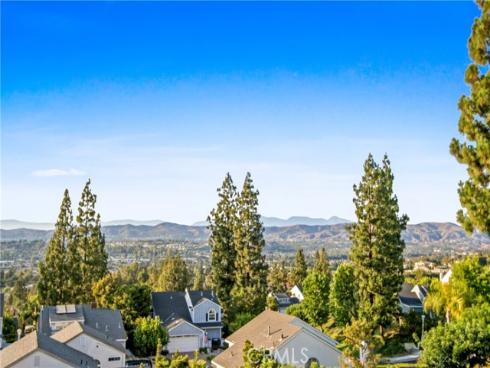 520 Golden Sky Lane, Anaheim, CA