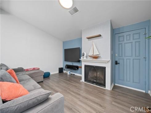 931 N Holly Street, Anaheim, CA