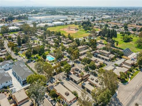 2784 W Pepper Tree Drive, Anaheim, CA