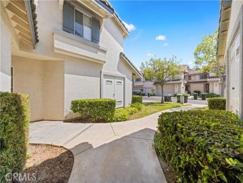 8035 E Treeview Court, Anaheim, CA