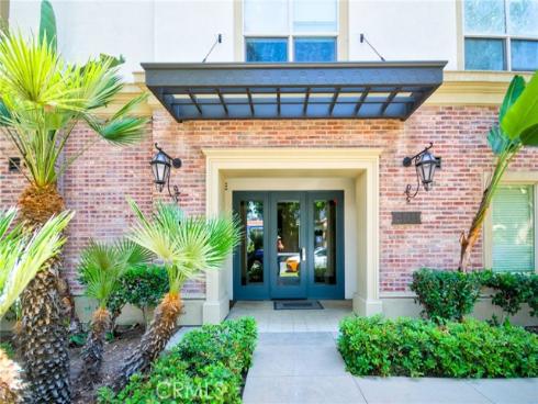 401 S. Anaheim Boulevard 7