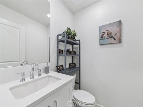 1040 N Anaheim  1  Boulevard, Anaheim, CA