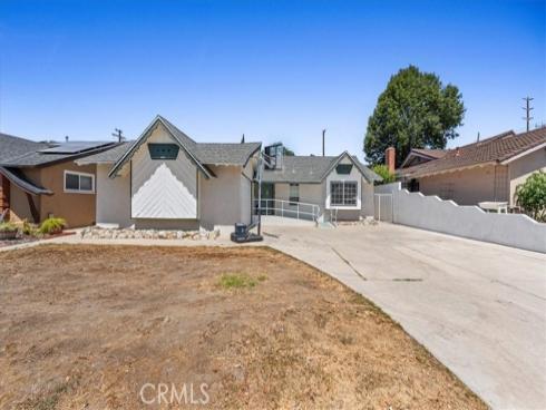 1513 W. Cerritos Avenue