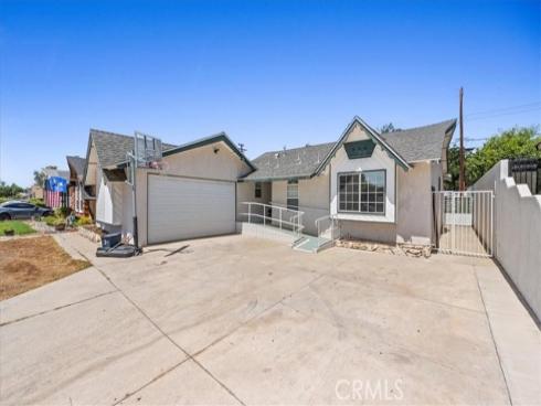 1513 W Cerritos   Avenue, Anaheim, CA