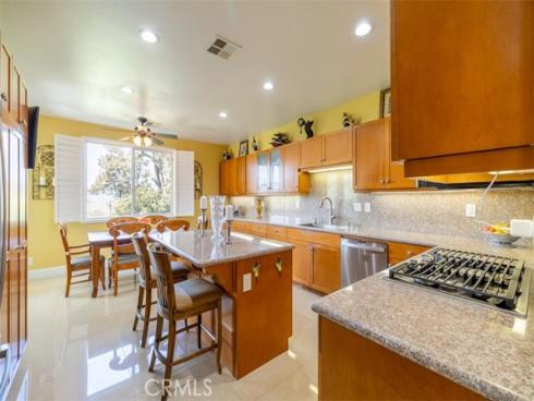 885 S Country Glen   Way, Anaheim, CA