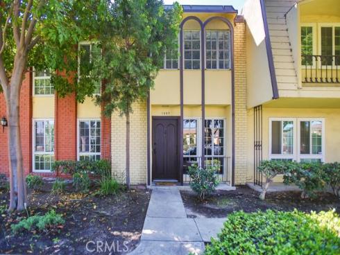 1802  Glenoaks  , Anaheim, CA