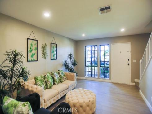 1802  Glenoaks  , Anaheim, CA