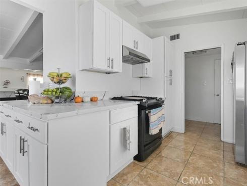 1407  W colonial  , Anaheim, CA