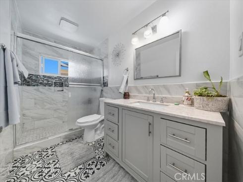 1407  W colonial  , Anaheim, CA