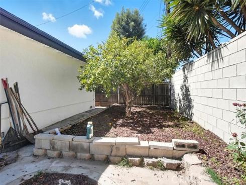 1407  W colonial  , Anaheim, CA