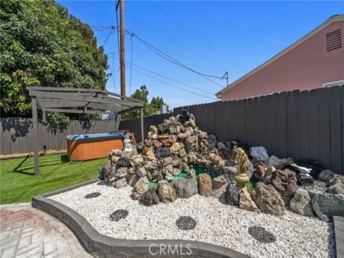 2945  W Bridgeport   Avenue, Anaheim, CA