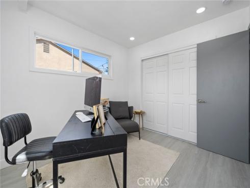 2945  W Bridgeport   Avenue, Anaheim, CA