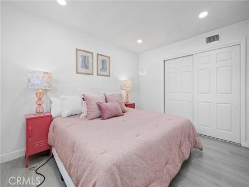 2945  W Bridgeport   Avenue, Anaheim, CA