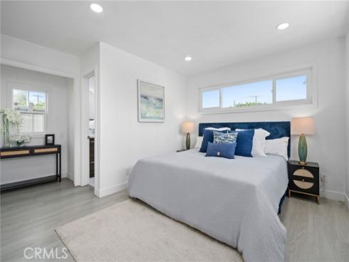 2945  W Bridgeport   Avenue, Anaheim, CA