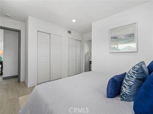 2945  W Bridgeport   Avenue, Anaheim, CA