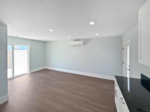 518 N Rose St  , Anaheim, CA