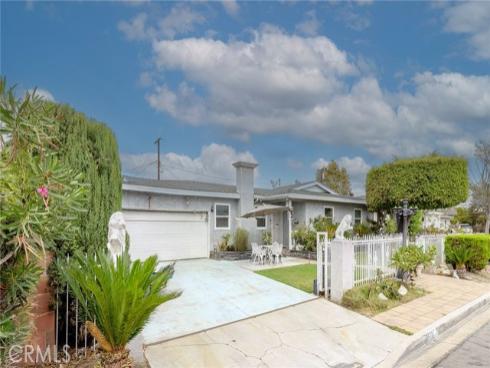 2517 W Merle  , Anaheim, CA