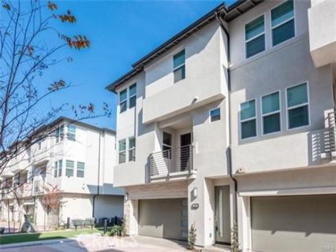 1539  W. Cara  , Anaheim, CA