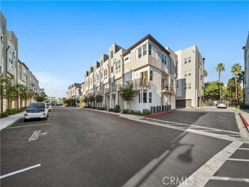 1539  W. Cara  , Anaheim, CA