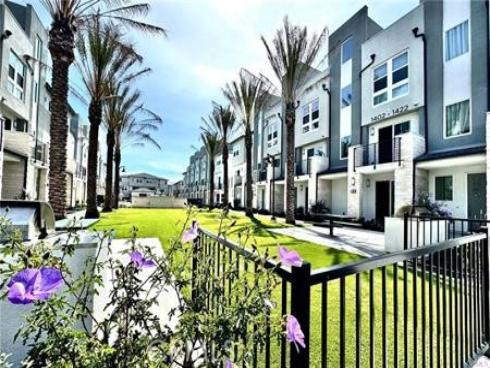 1539  W. Cara  , Anaheim, CA