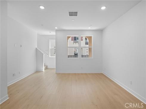 2211 W Orange  , Anaheim, CA