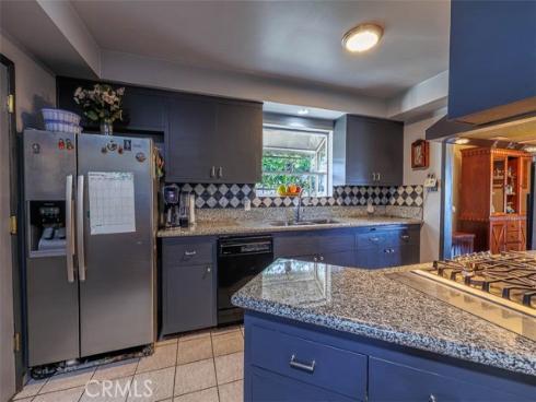 605 N La Reina  , Anaheim, CA