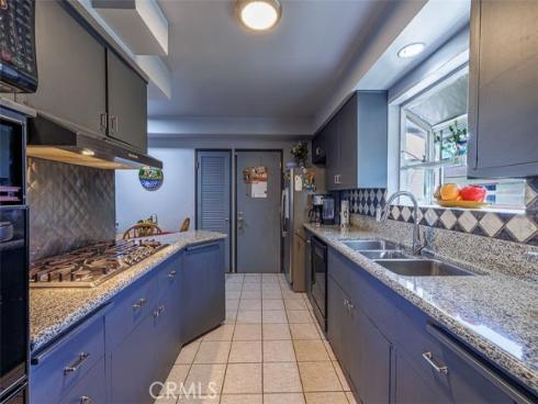 605 N La Reina  , Anaheim, CA