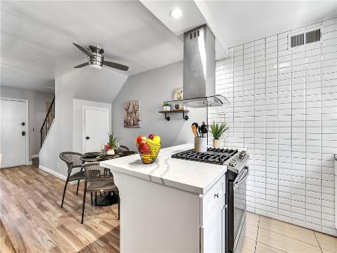 1800 W Gramercy  54  Avenue, Anaheim, CA