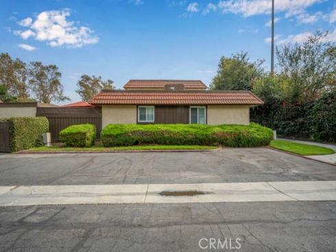 2697 W Parkside   Lane, Anaheim, CA